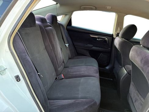 Used 2013 Nissan Altima 2.5 S FWD image 19