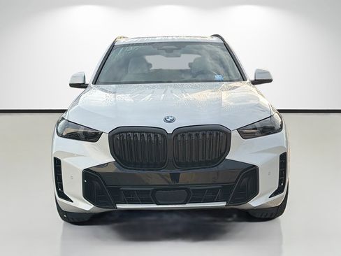 New 2026 BMW X5 xDrive50e w/ Executive Package AWD/4WD image 8