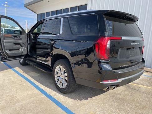 Used 2025 GMC Yukon Denali image 11