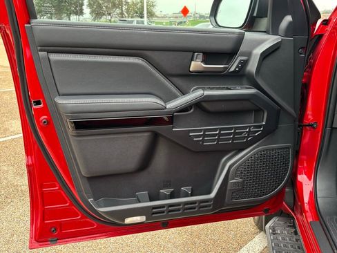 New 2025 Toyota 4Runner Limited image 28