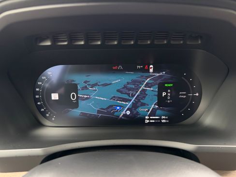 Certified 2026 Volvo XC90 T8 Ultra AWD/4WD image 19