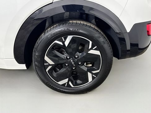 Used 2024 Kia Niro Wind w/ Wind Preserve Package image 29