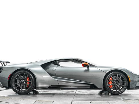 Used 2019 Ford GT RWD image 58