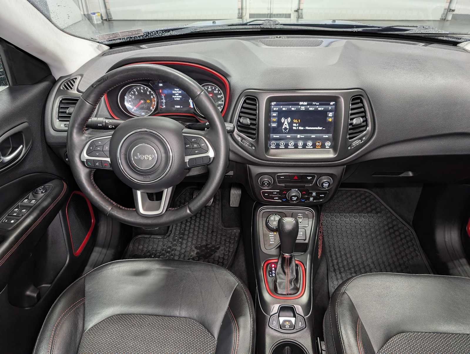 Used 2019 Jeep Compass Trailhawk w/ Cold Weather Group AWD/4WD image 17