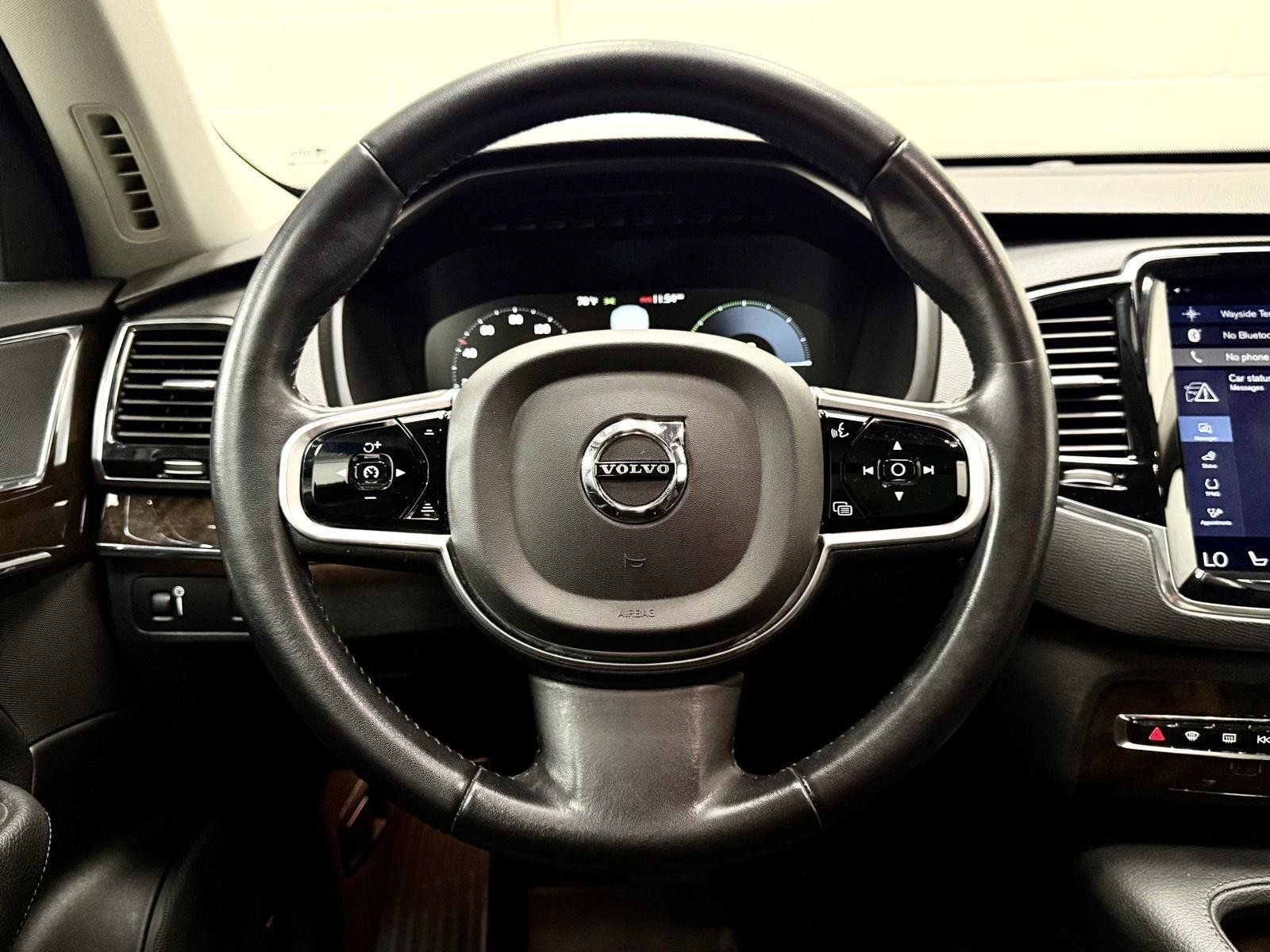 Used 2017 Volvo XC90 T5 Momentum w/ Vision Package FWD image 25