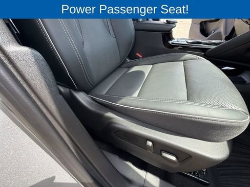 Used 2023 Buick Envision Essence AWD/4WD image 29