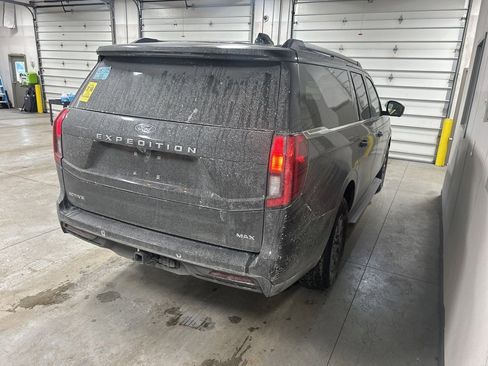 Used 2025 Ford Expedition Max Active image 6