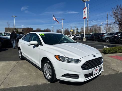 Used 2013 Ford Fusion S FWD image 6