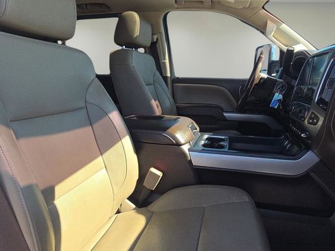 Used 2018 Chevrolet Silverado 2500 LTZ w/ Duramax Plus Package image 16