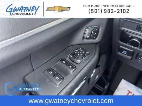 Used 2024 Ford Expedition XLT image 21