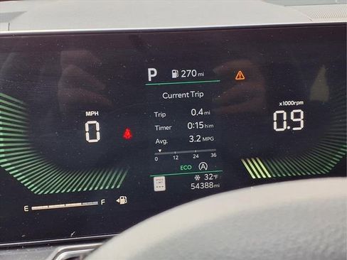 Used 2024 Kia Sorento S image 19