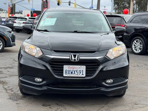 Used 2017 Honda HR-V EX image 5