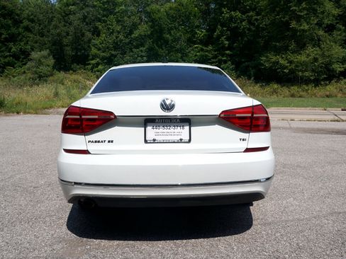 Used 2016 Volkswagen Passat 1.8T SE image 4