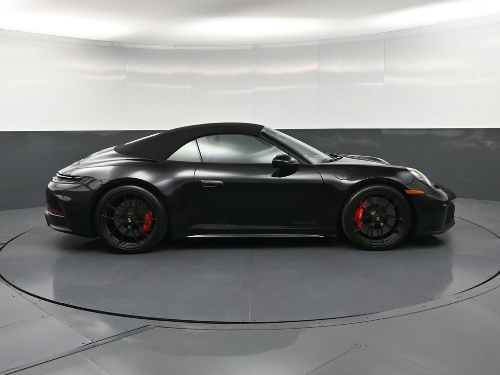 Certified 2026 Porsche 911 Carrera 4 GTS AWD/4WD image 9