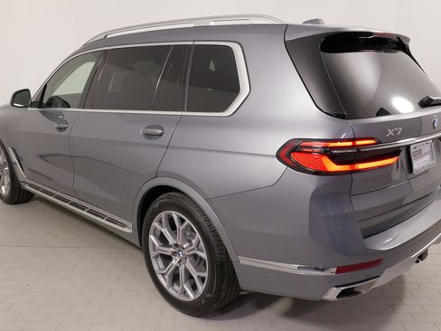 Used 2024 BMW X7 xDrive40i w/ Executive Package image 13