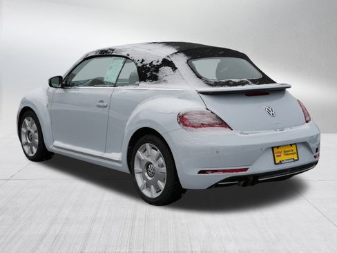 Used 2018 Volkswagen Beetle 2.0T SE image 5