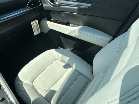 New 2025 MAZDA CX-5 AWD 2.5 S w/ Premium Plus Pkg image 14