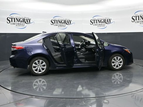 Used 2023 Toyota Corolla LE FWD image 36