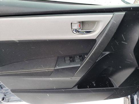 Used 2018 Toyota Corolla LE image 9