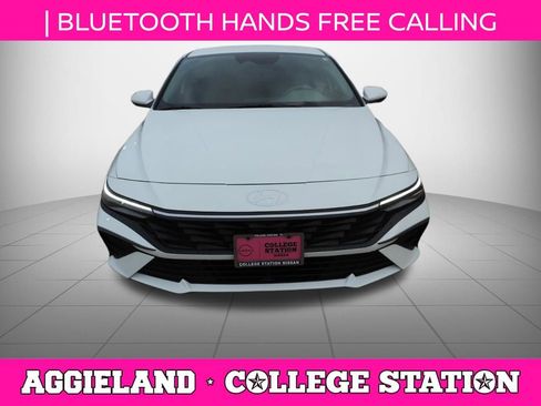 Used 2024 Hyundai Elantra SEL FWD image 10