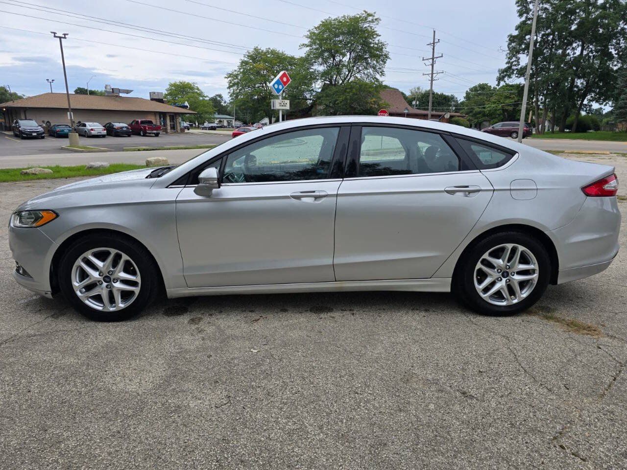 Used 2013 Ford Fusion SE FWD image 5