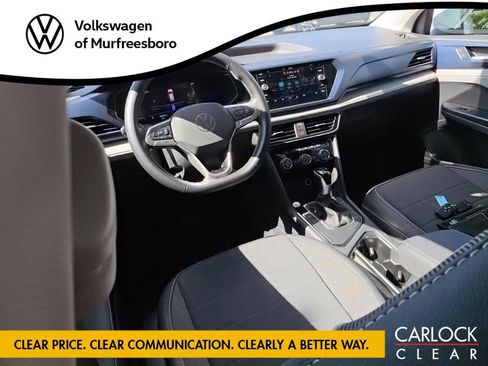 Used 2024 Volkswagen Taos SE FWD image 6