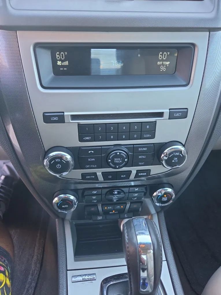 Used 2011 Ford Fusion SEL w/ 301A Rapid Spec Order Code FWD image 15