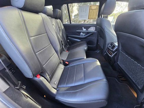 Used 2021 Mercedes-Benz GLS 450 4MATIC image 14