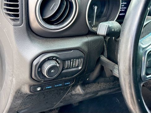 Used 2021 Jeep Wrangler Unlimited Rubicon 4xe w/ Safety Group AWD/4WD image 12