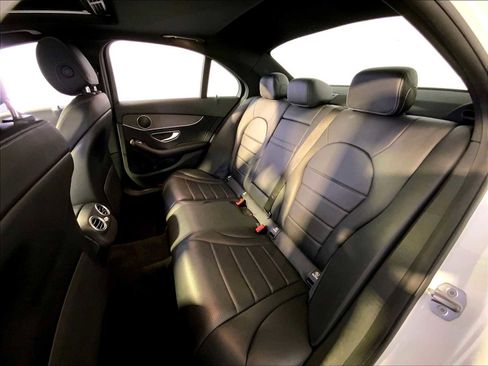 Used 2019 Mercedes-Benz C 300 4MATIC Sedan image 24