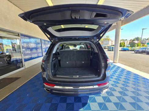 Used 2021 Jeep Grand Cherokee L Overland image 7