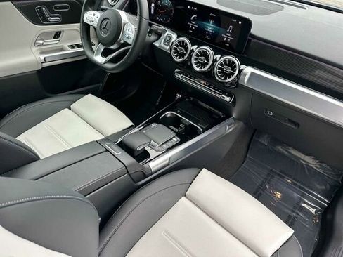 Certified 2023 Mercedes-Benz GLB 250 4MATIC image 20