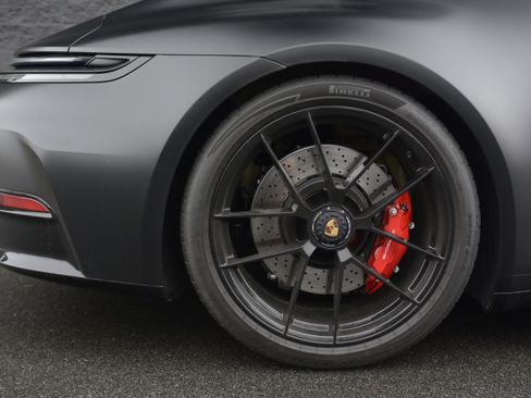 Used 2025 Porsche 911 Carrera GTS image 43