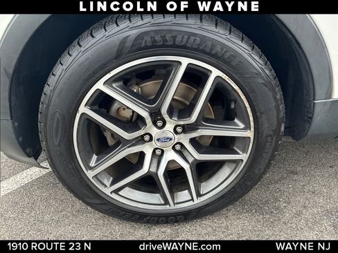 Used 2019 Ford Explorer Sport w/ Ford Safe & Smart Package AWD/4WD image 24