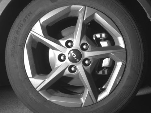 Used 2025 Kia K4 LXS image 13