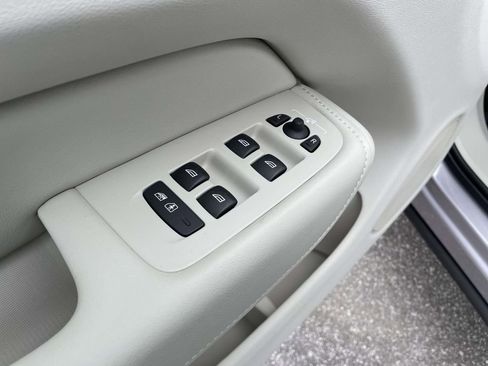 New 2026 Volvo XC60 B5 Ultra w/ Protection Package Premier image 6