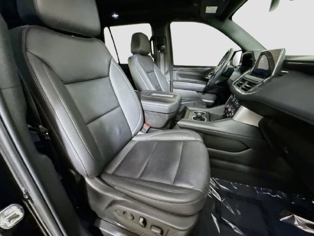 Used 2023 Chevrolet Tahoe Z71 w/ Z71 Off-Road Package AWD/4WD image 28