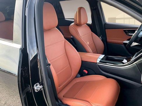 Used 2023 Mercedes-Benz GLC 300 4MATIC image 7