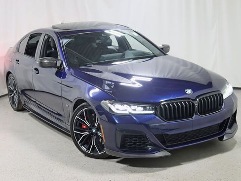 Used 2022 BMW M550i xDrive image 6
