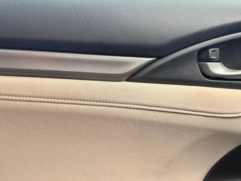 Used 2019 Honda Civic EX image 26