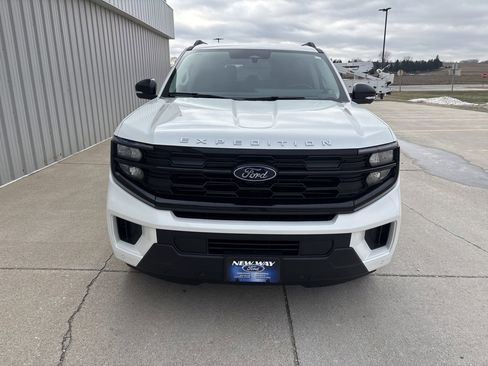 New 2026 Ford Expedition Max Active image 2