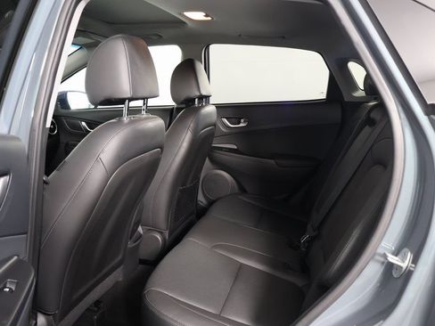 Used 2022 Hyundai Kona Limited w/ Cargo Package FWD image 11