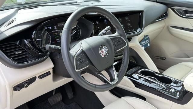 Certified 2023 Buick Envision Avenir AWD/4WD image 9