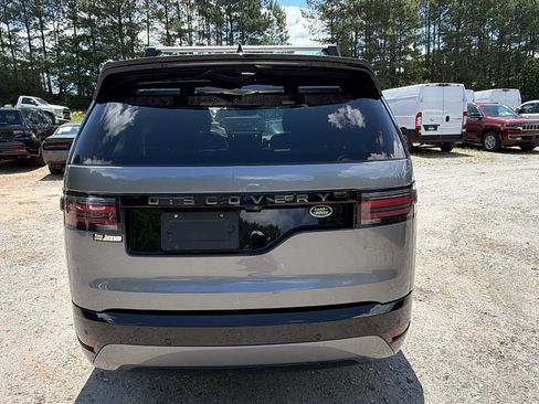 Used 2023 Land Rover Discovery S R-Dynamic AWD/4WD image 9