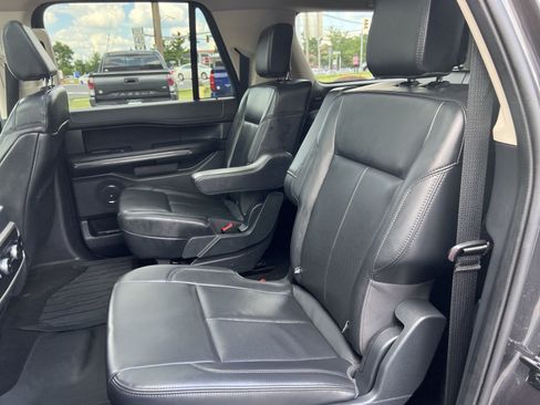 Used 2024 Ford Expedition Max XLT AWD/4WD image 25