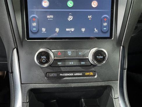 Certified 2024 Ford Edge Titanium AWD/4WD image 31