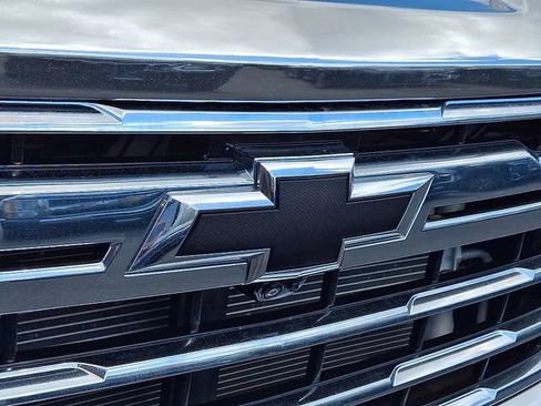 Used 2024 Chevrolet Silverado 3500 LTZ w/ LTZ Plus Package AWD/4WD image 22