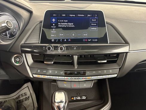 Used 2022 Cadillac CT4 Luxury w/ Sun And Sound Package RWD image 26