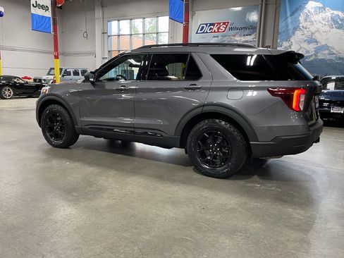 Used 2022 Ford Explorer Timberline AWD/4WD image 3