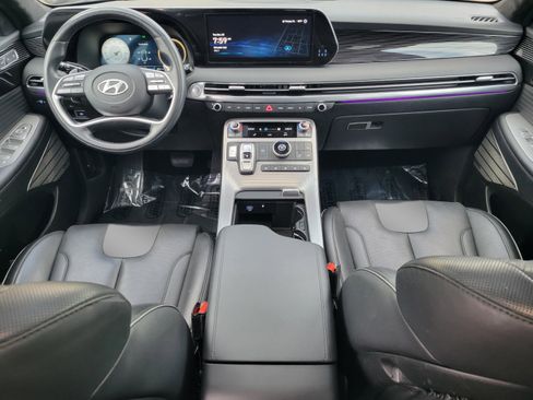 Used 2024 Hyundai Palisade Calligraphy image 10